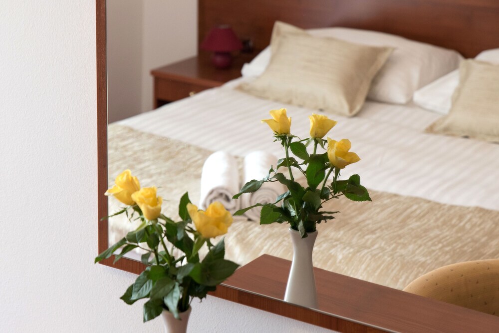 Hotel Krilo 39/71