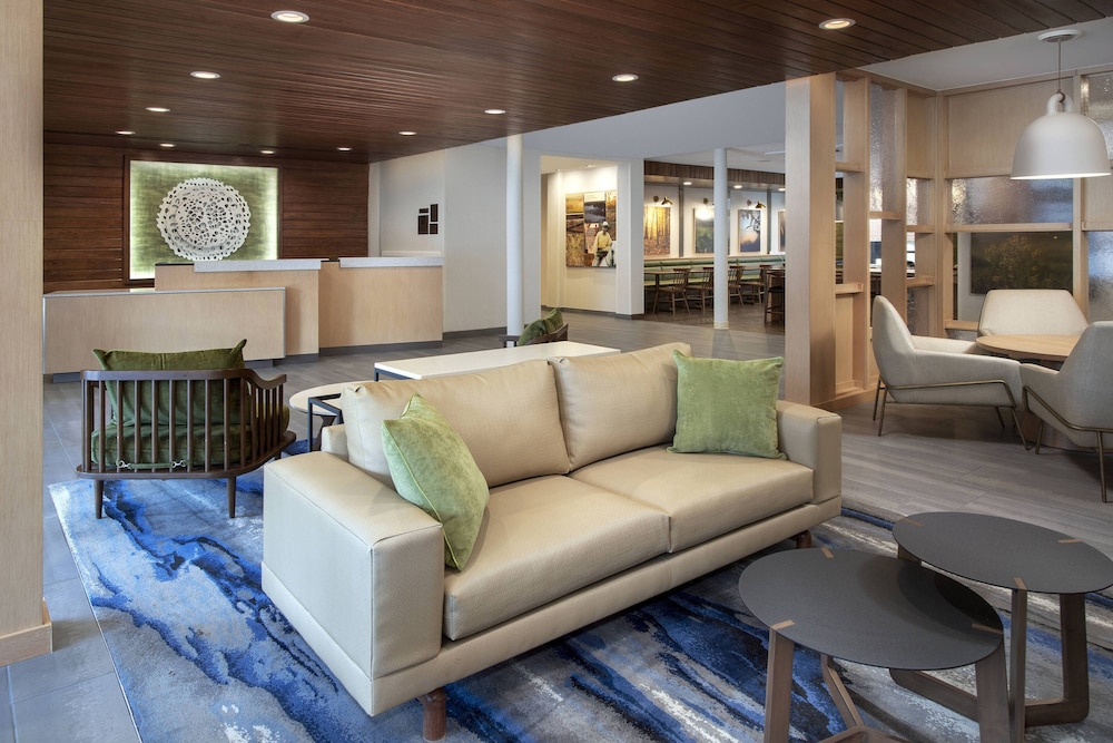 Fairfield Inn & Suites By Marriott Denver Tech Center North. 29/41
