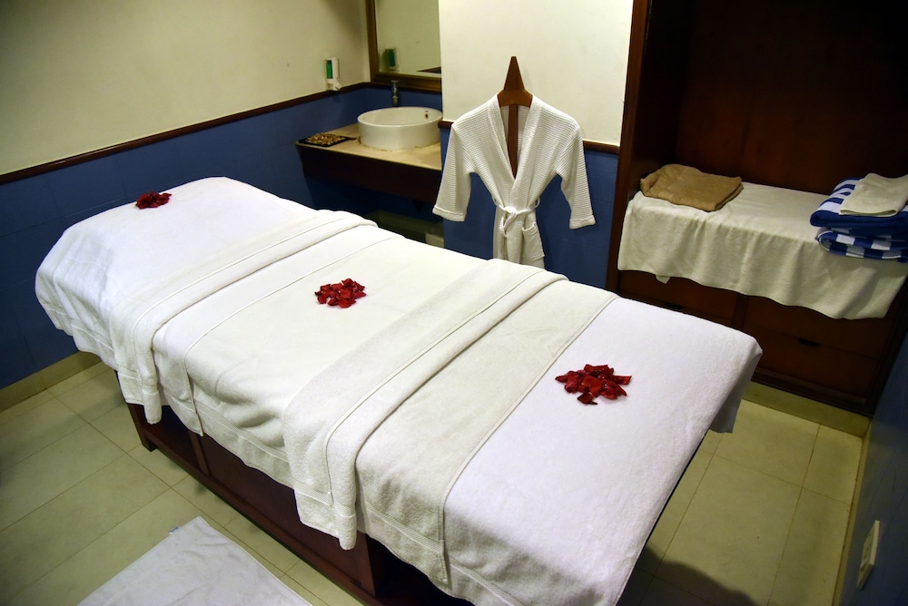 Radisson Hotel Varanasi 32/73