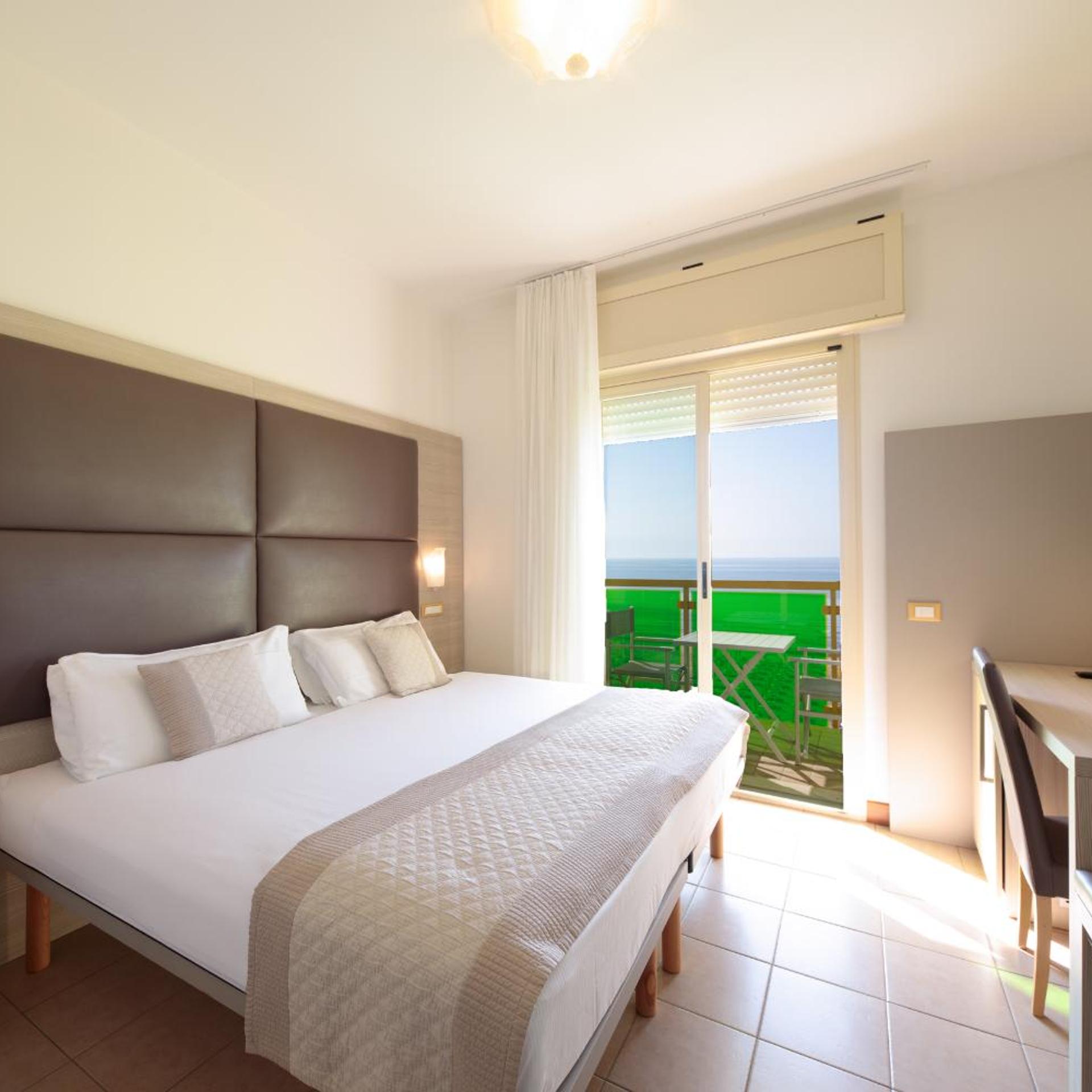 Room, Double Bed, Sea Front، Hotel Bristol 4/7