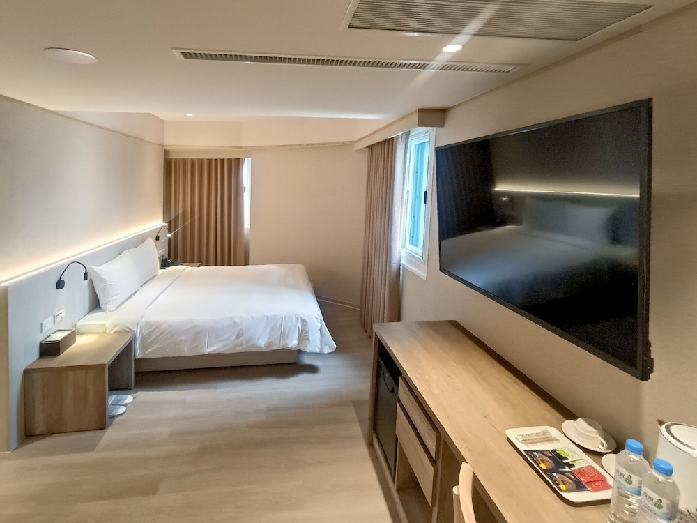 Jing Jing Holiday Hotel 23/46