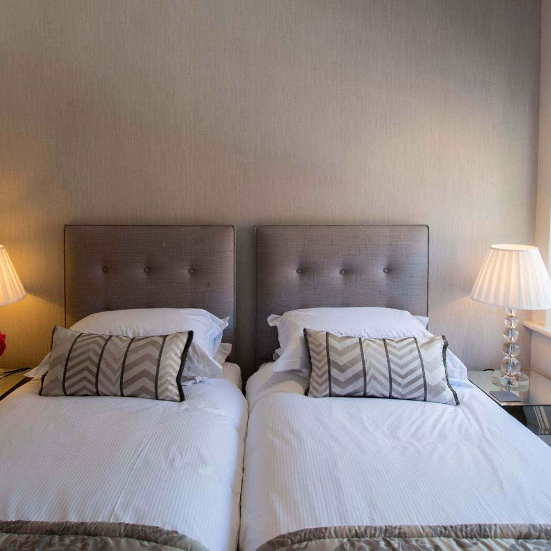 2 Bedrooms, Town House, Apartment