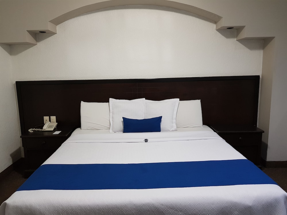 Hotel Principado Tijuana Aeropuerto 10/44