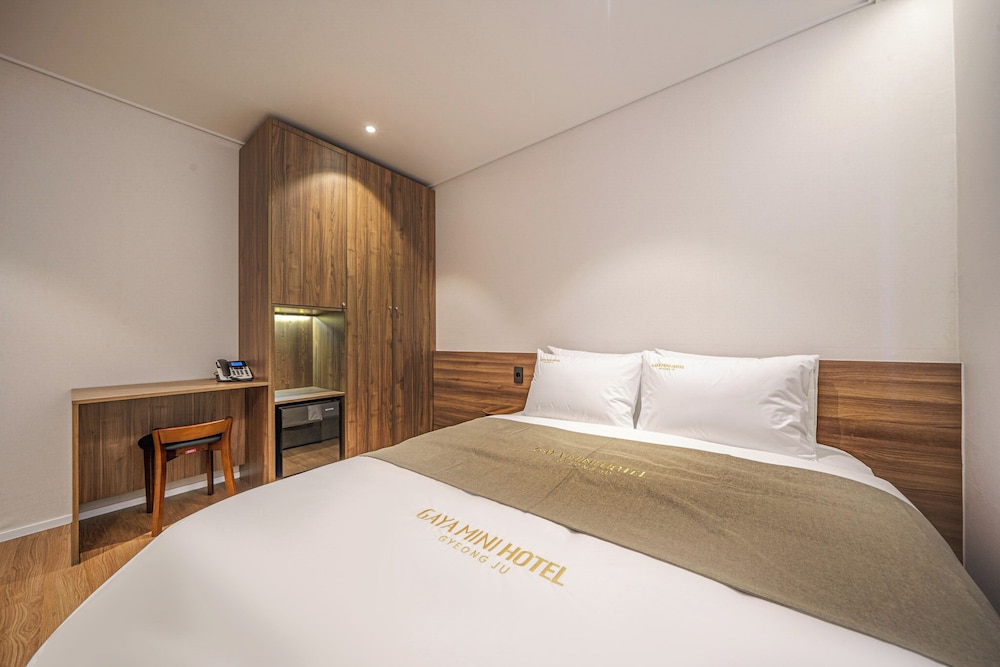 Deluxe, King Bed, Annex