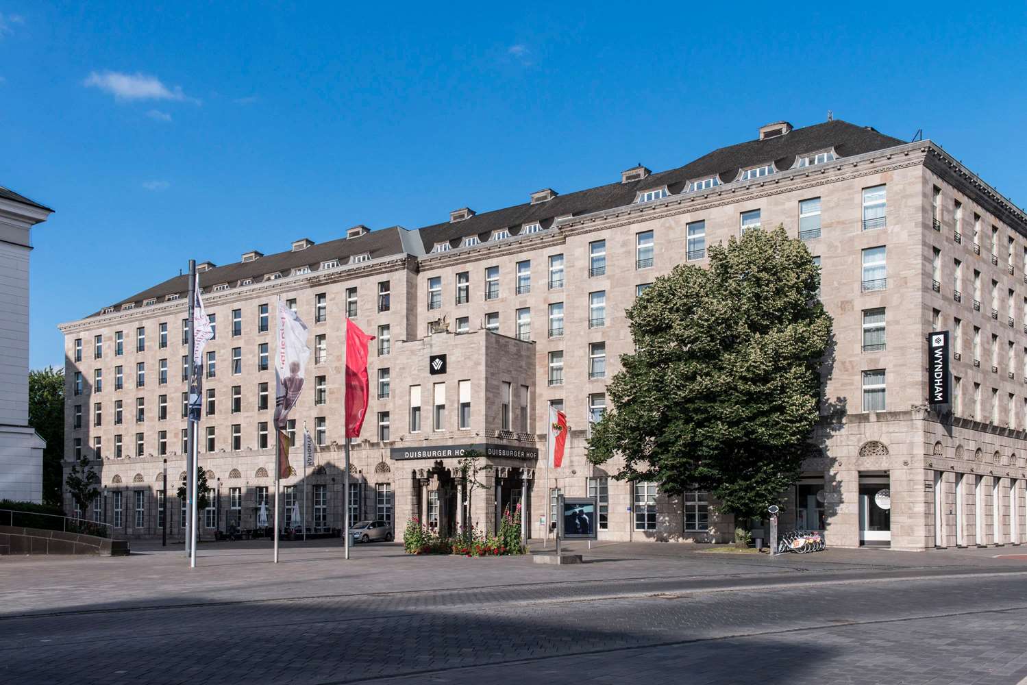 Wyndham Duisburger Hof 2/53