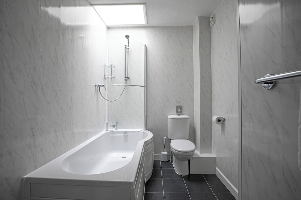 Trelawney Hotel B B Guest House 44/50