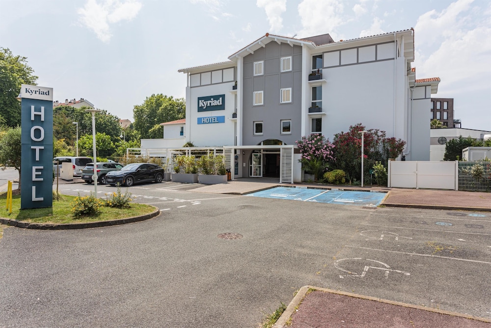 Kyriad Anglet Biarritz 50/58
