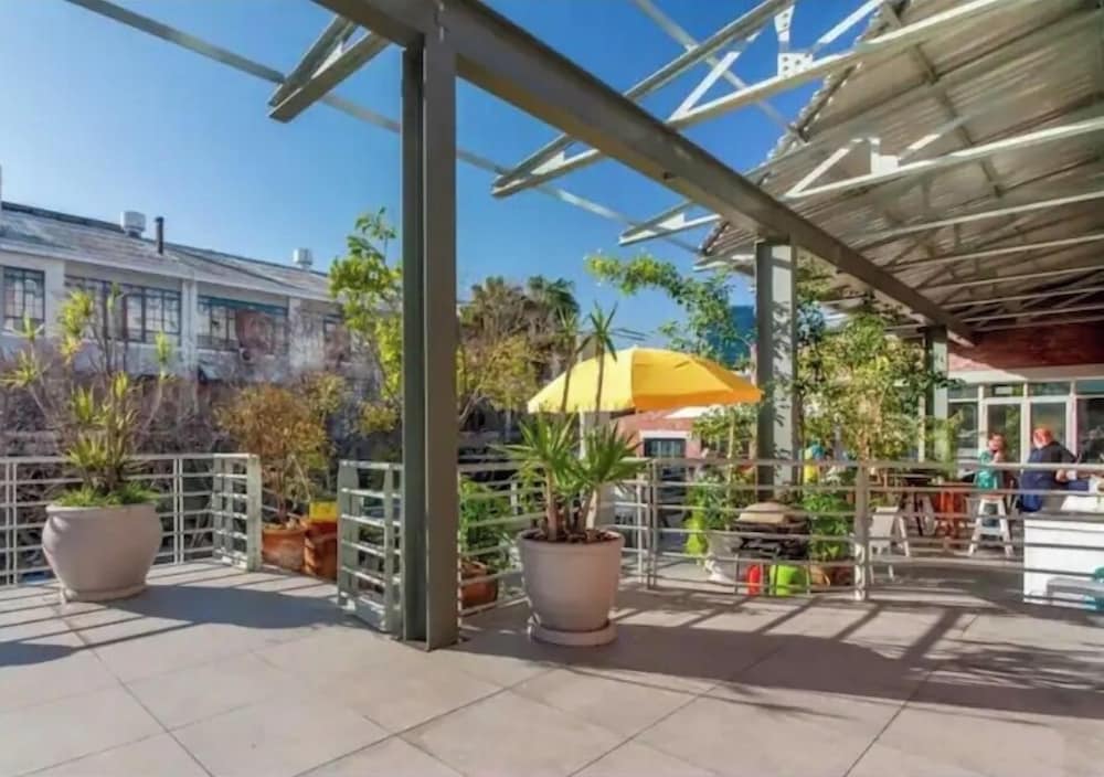 Chic Loft In The Heart Of Cape Town 19/29