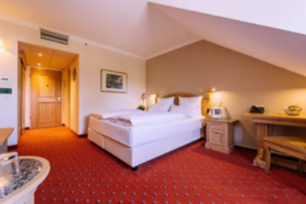 Atomis Hotel Munich Airport by Mercure 15/50