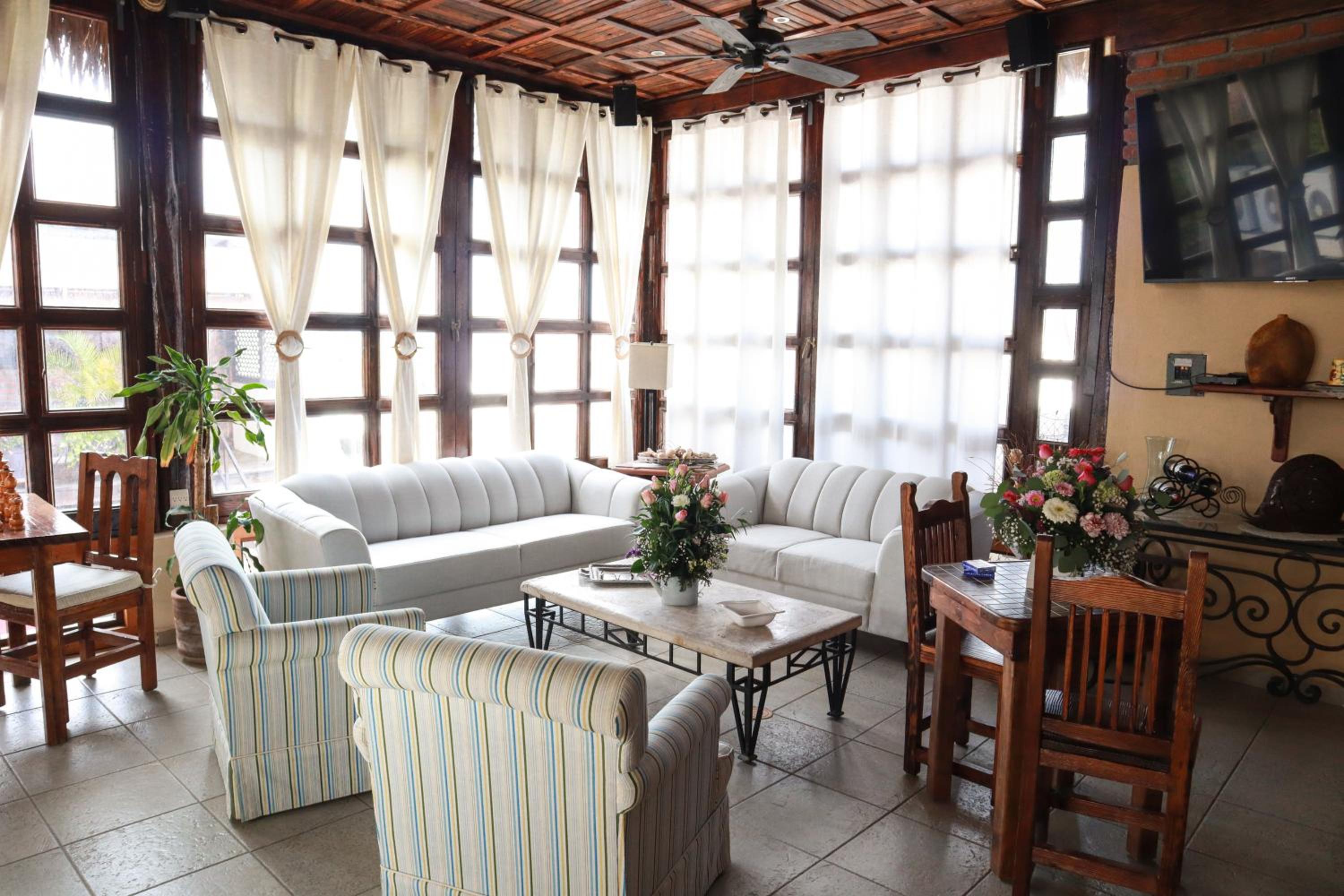 Residence Las Flores 24/47