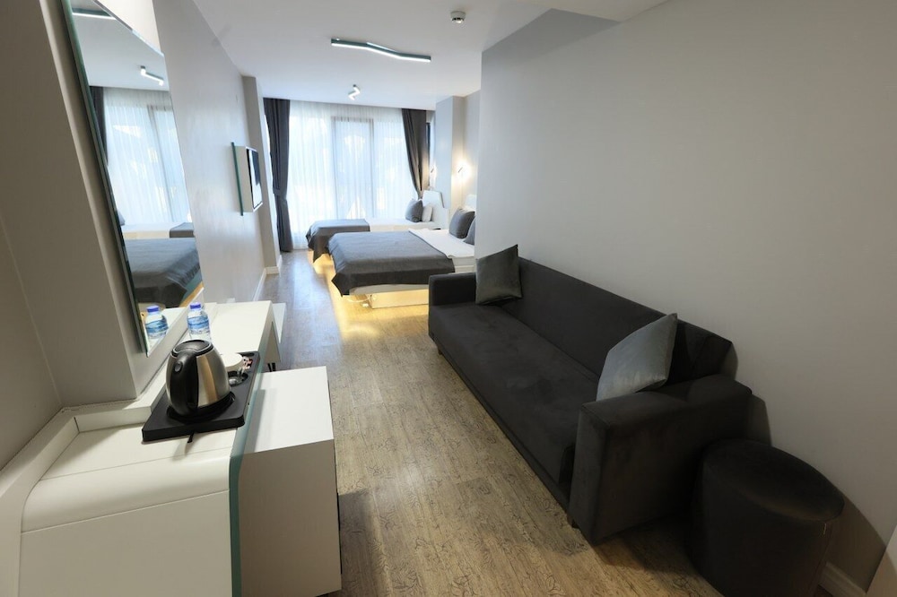 Midis Otel 26/50