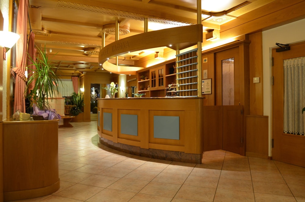 HOTEL LADINA 9/56