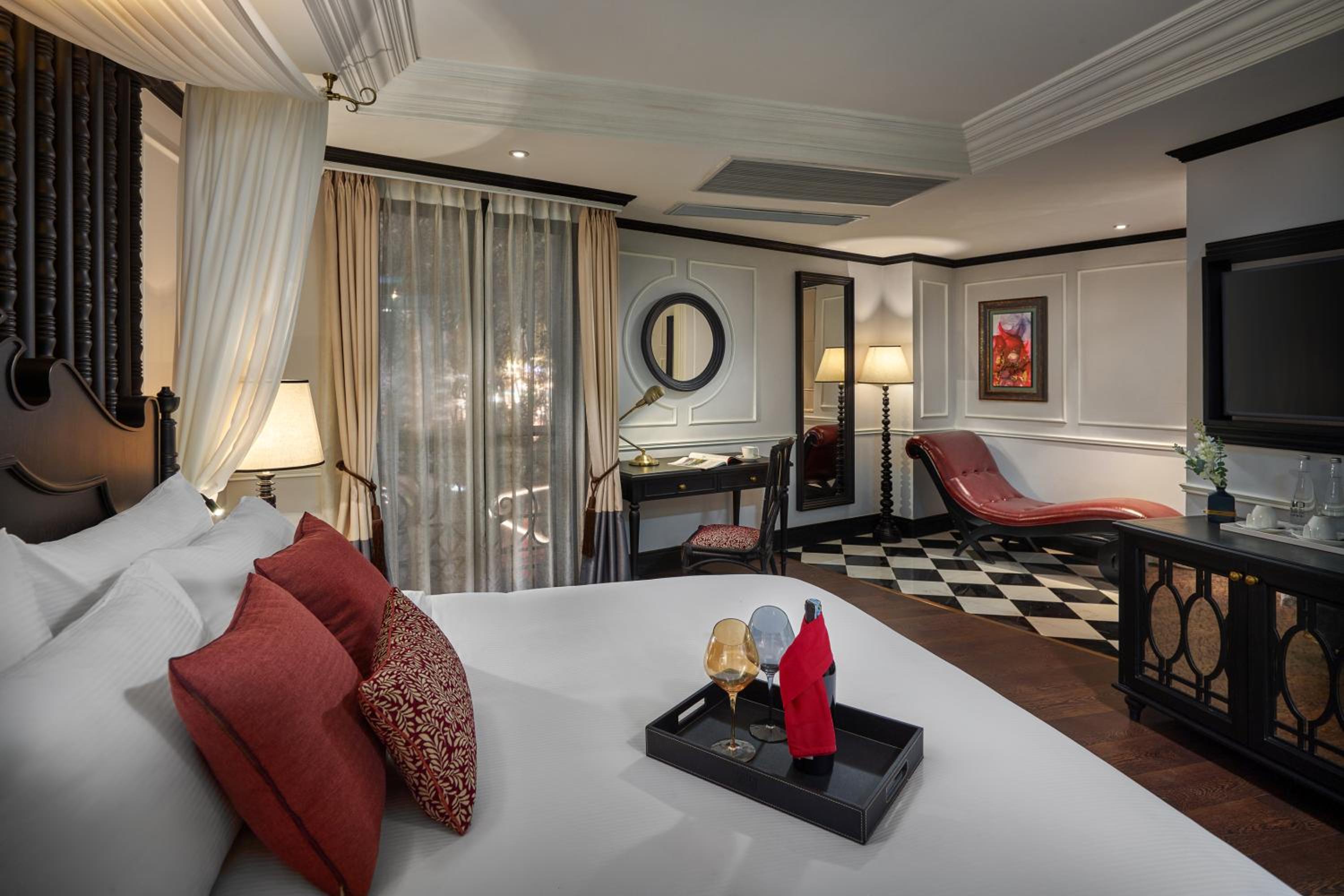Love, Suite
