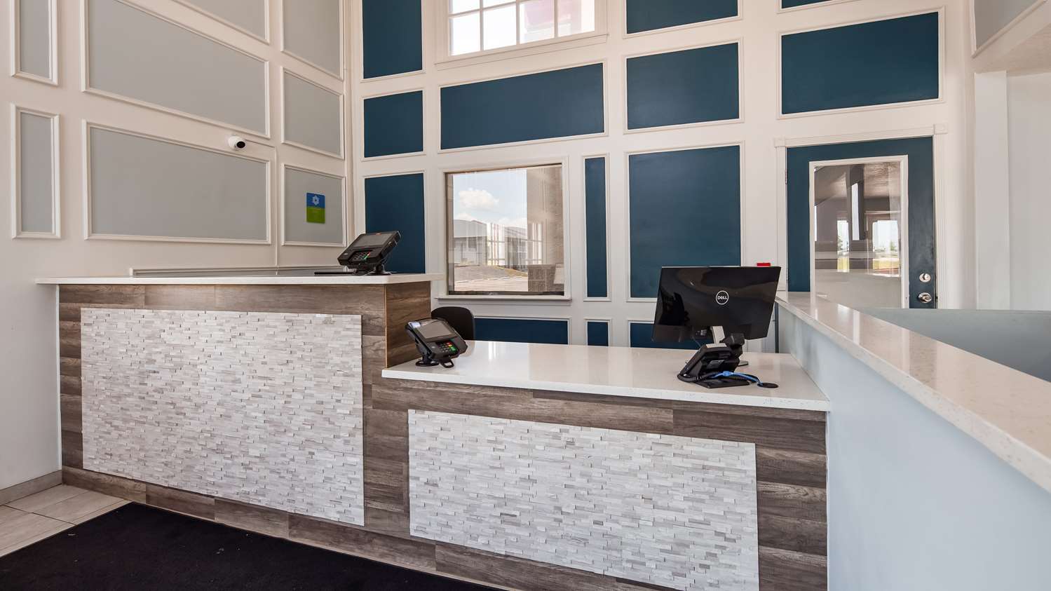 SureStay Hotel by Best Western Olathe 2/11