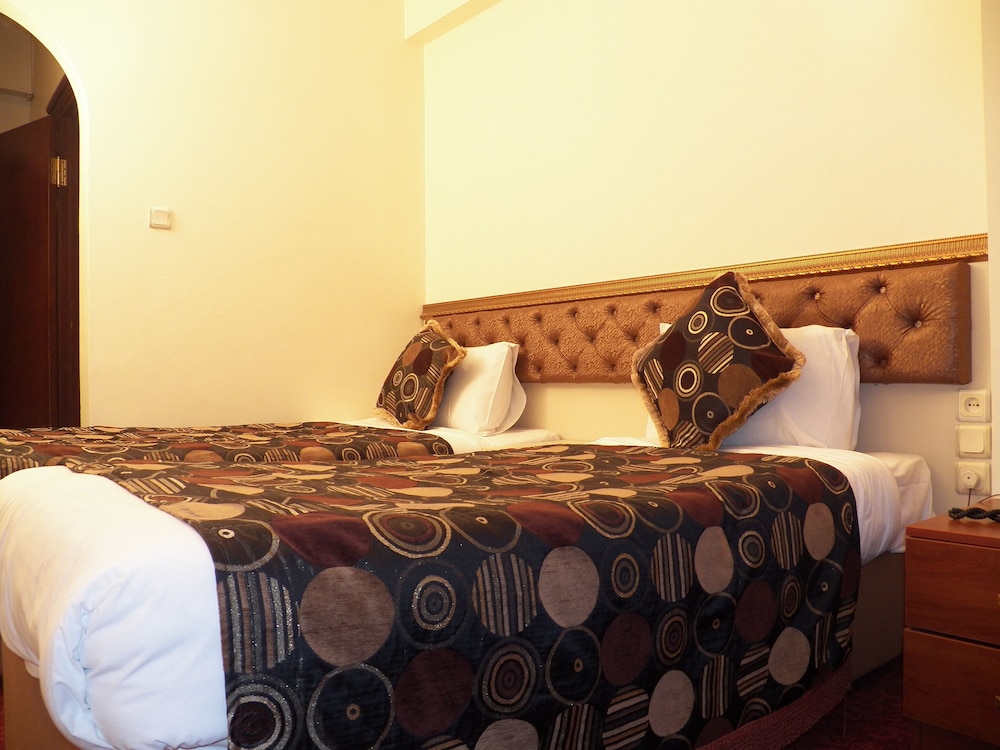 Topkapi Sabena Hotel 40/70