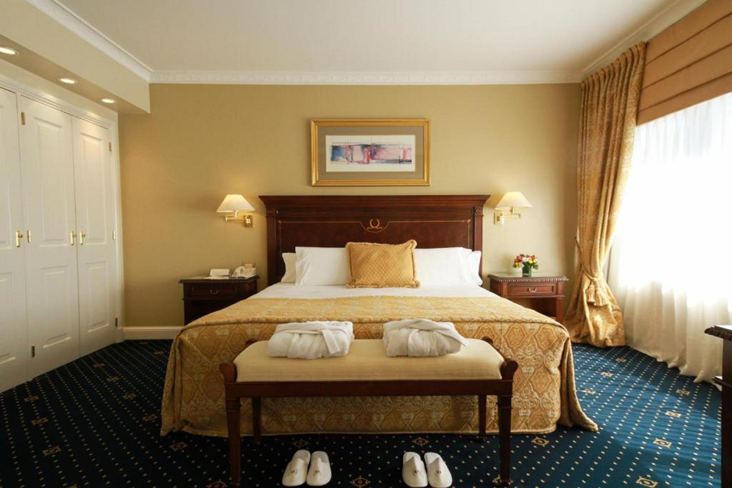 Junior Suite, Single