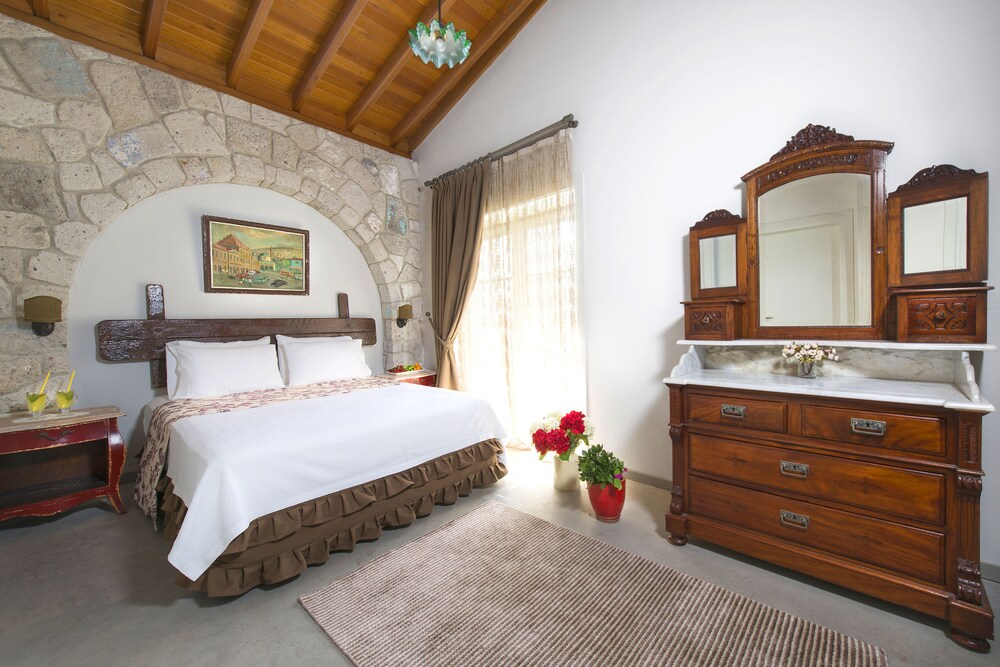 Alacati Kostem Hotel 3/29