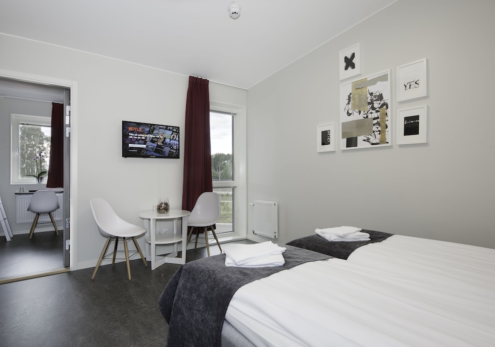 Hotell Eken 4/23