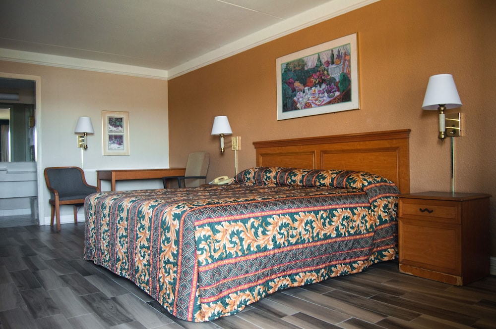 STANDARD, KING BED