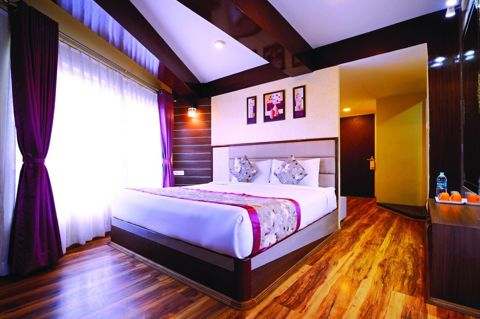 FAMILY, DOUBLE BED