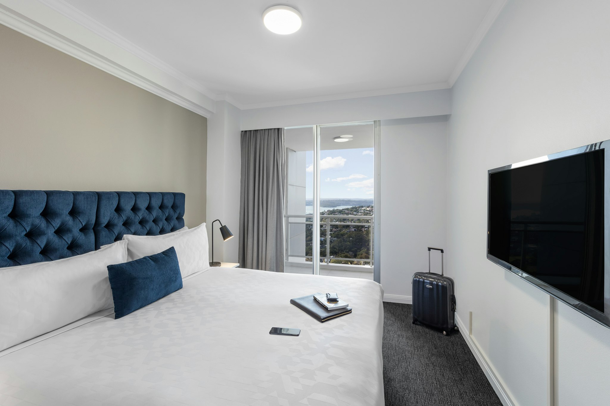 Meriton Suites Bondi Junction 6/50