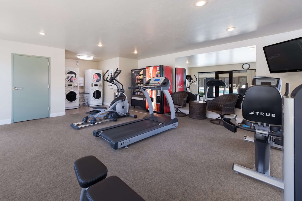 Best Western Foothills Inn 30/49