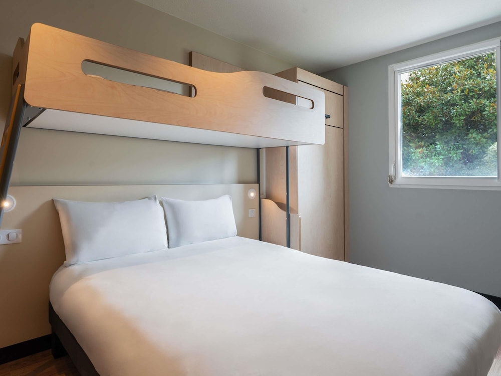 ibis budget Marne la Vallée Val d'Europe 22/58