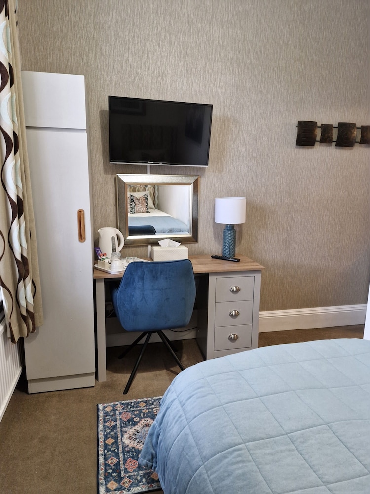 Warwick Lodge Bed and Breakfast - Guest house 28/34