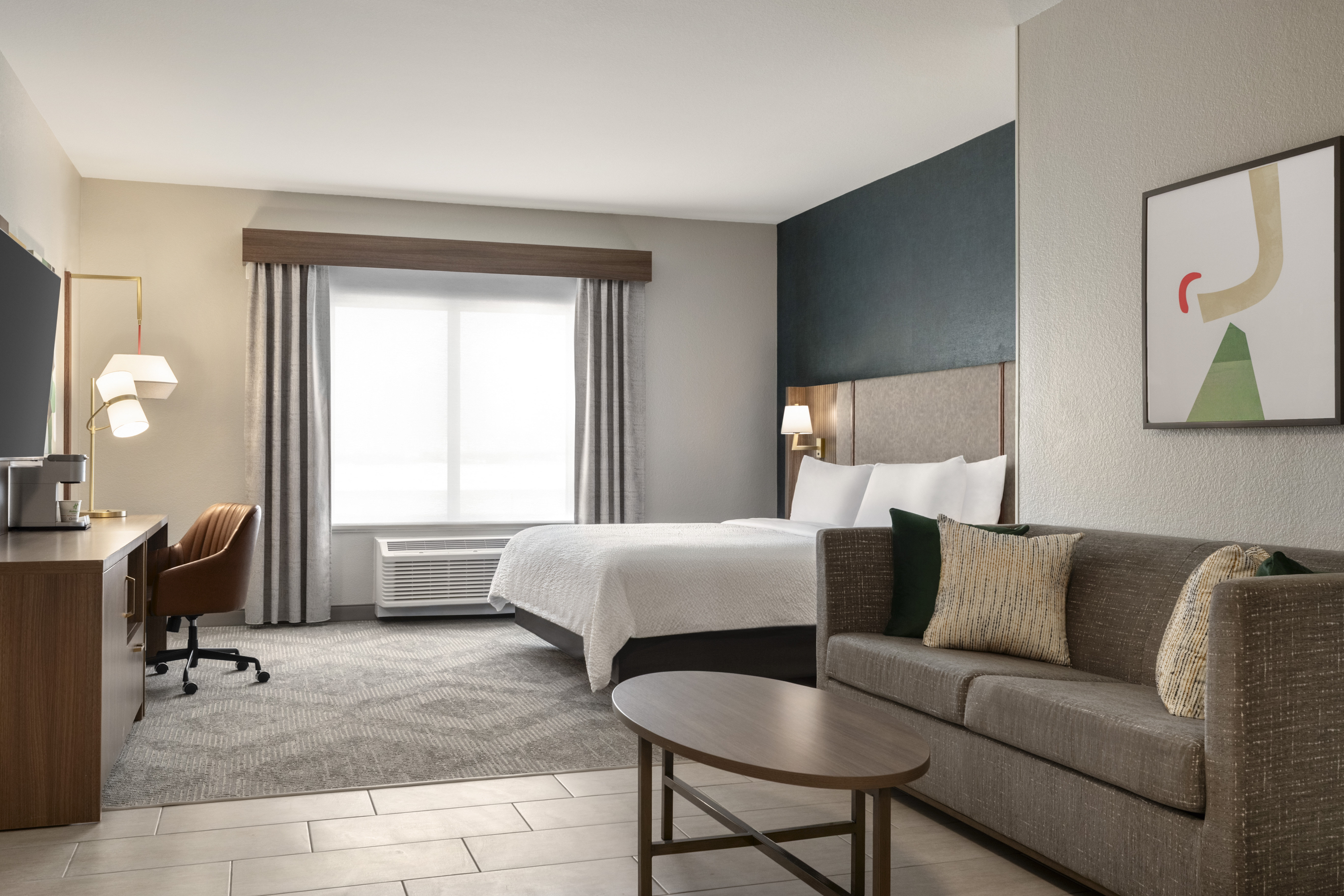 Holiday Inn Hotel And Suites Commerce City Denver Airport 17/50