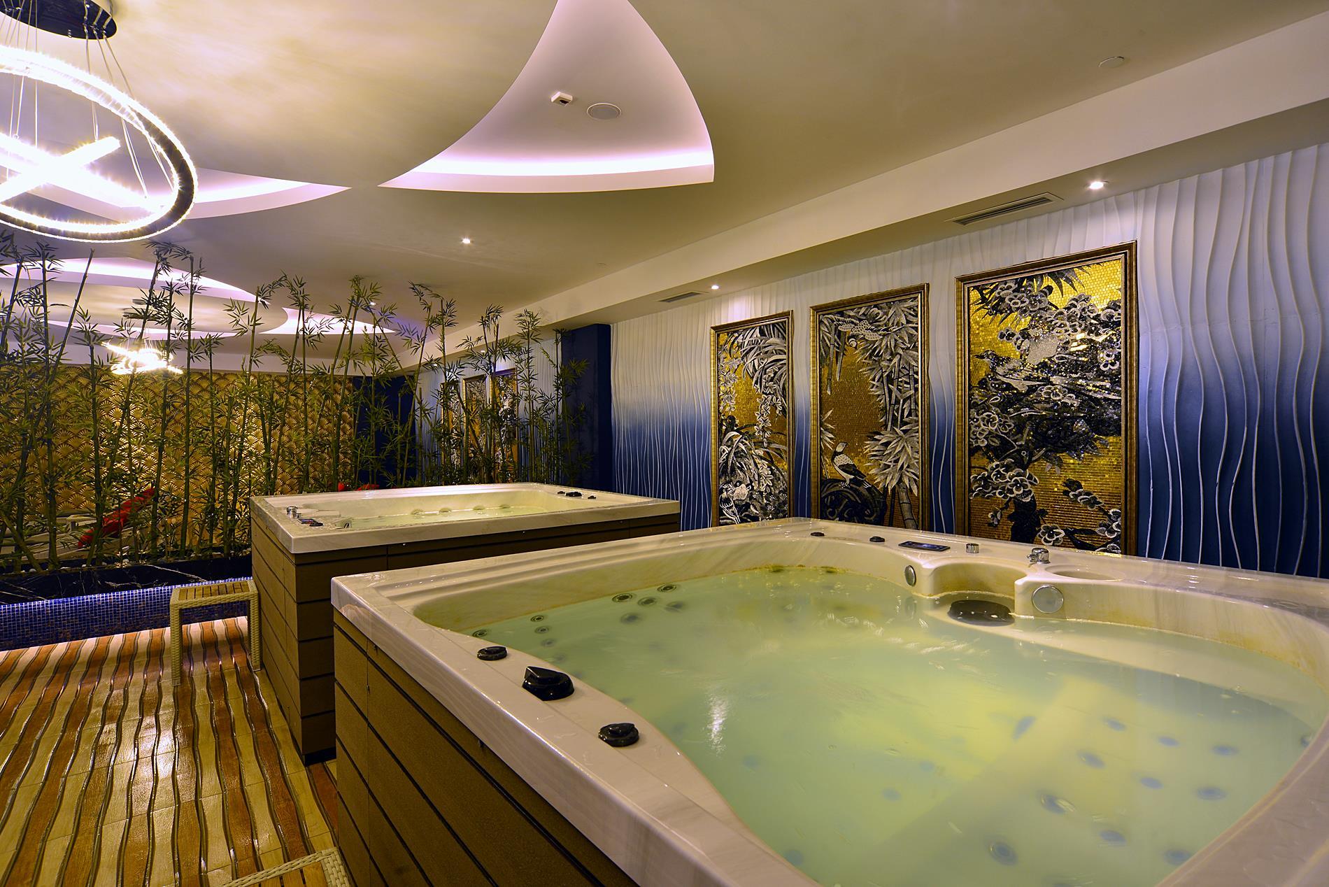 Azura Deluxe Resort Spa 15/42