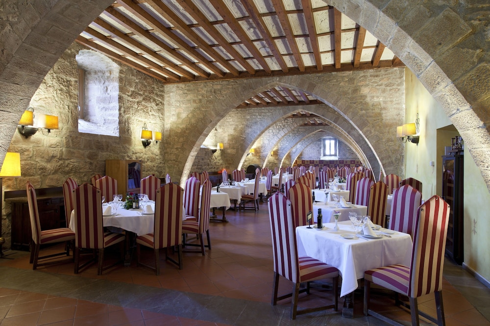 Parador De Cardona 20/32