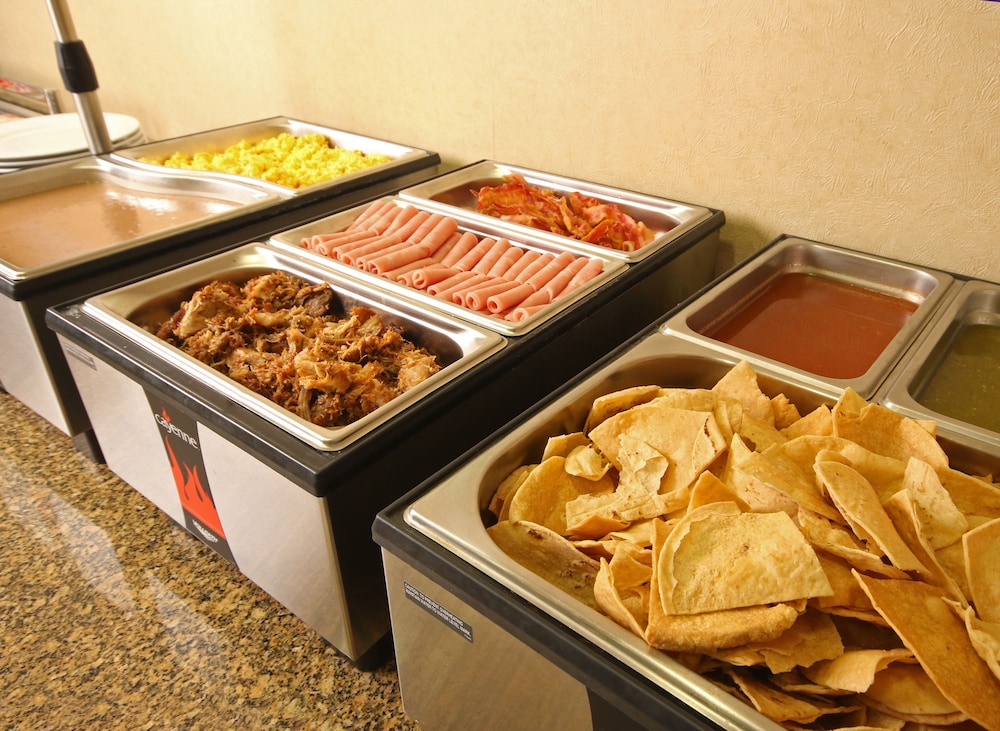 Holiday Inn Express Hotel & Suites Cd. Juarez - Las Misiones 58/76