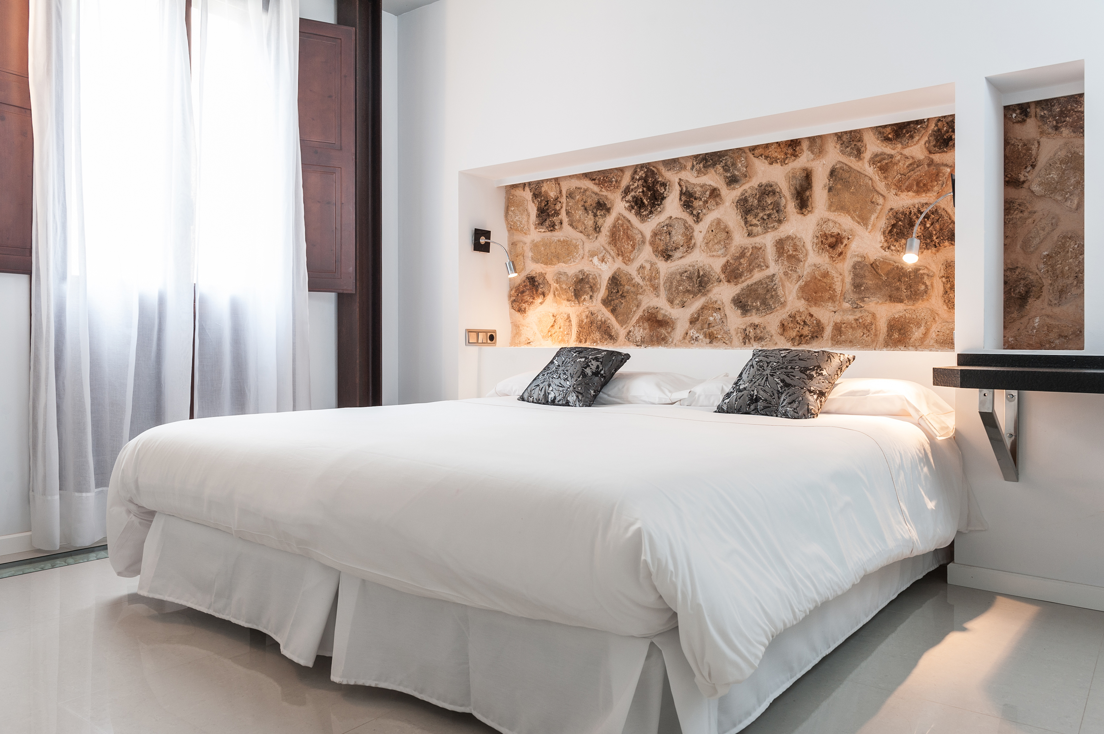 Standard, Single, Double Bed
