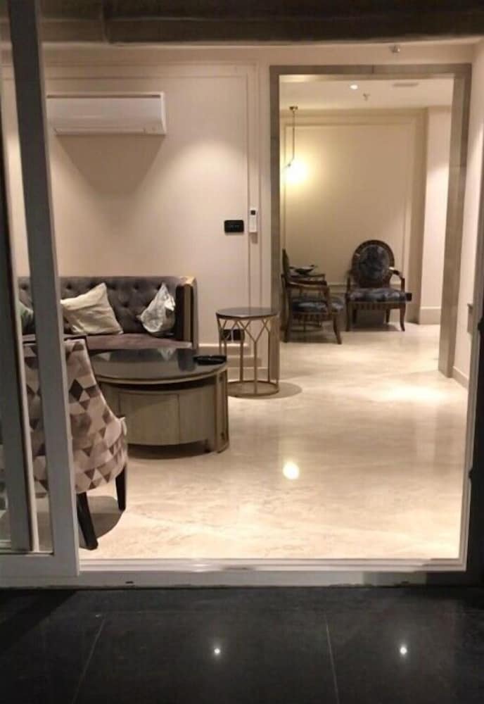 HOTEL LEVANA(FORMERLY BEST WESTERN PLUS LEVANA) 7/43