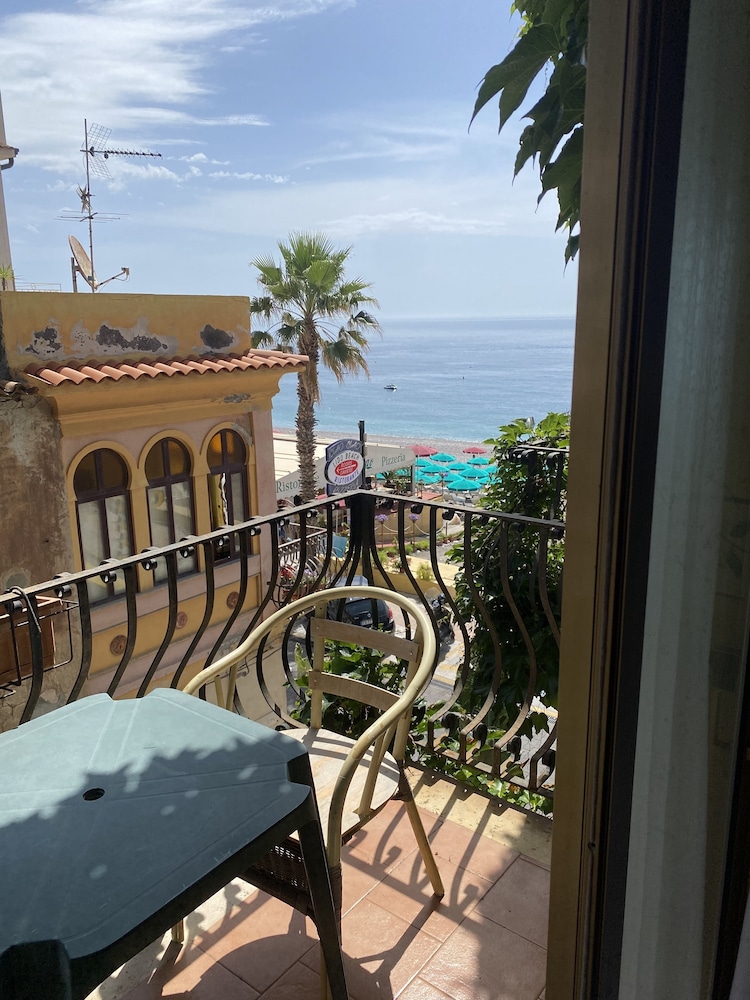 San Pietro Beach 33/49