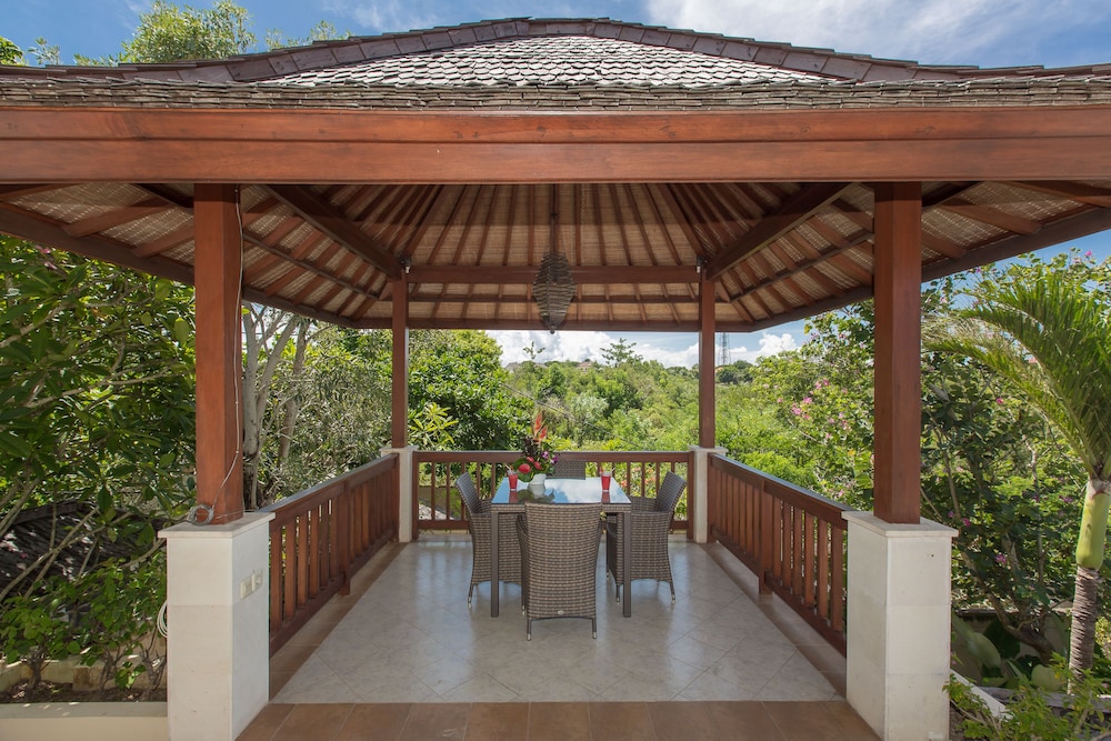 Villa Lidwina By Nagisa Bali 4/47
