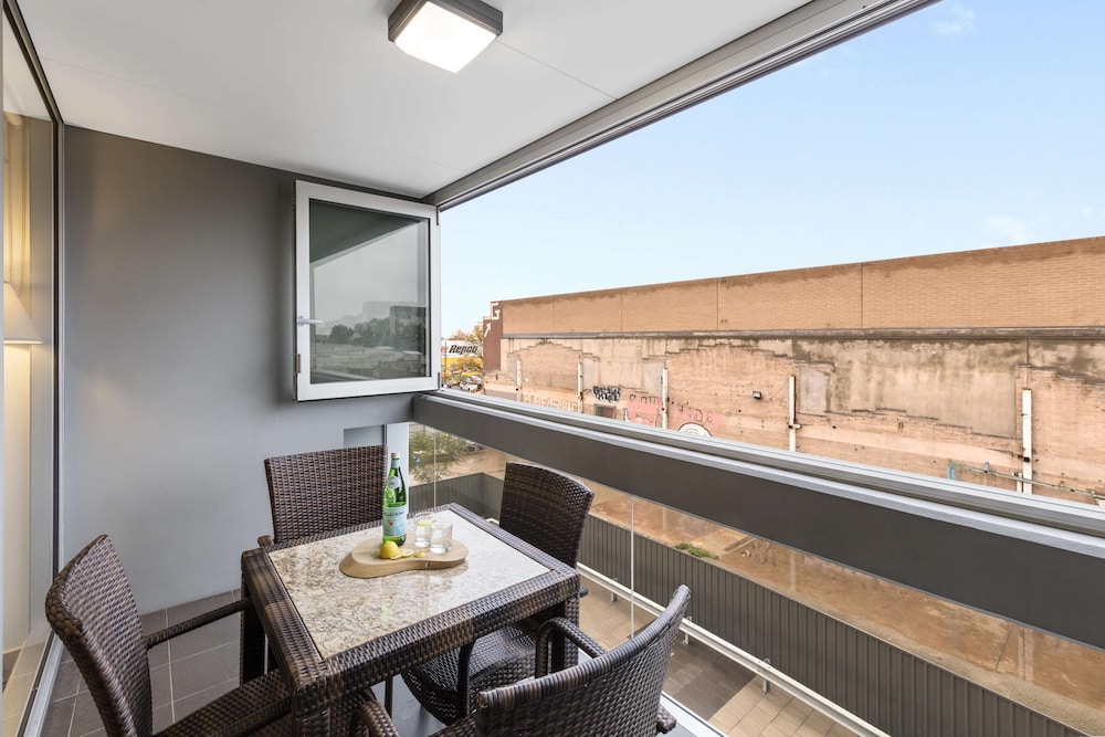 iStay Precinct Adelaide 66/79