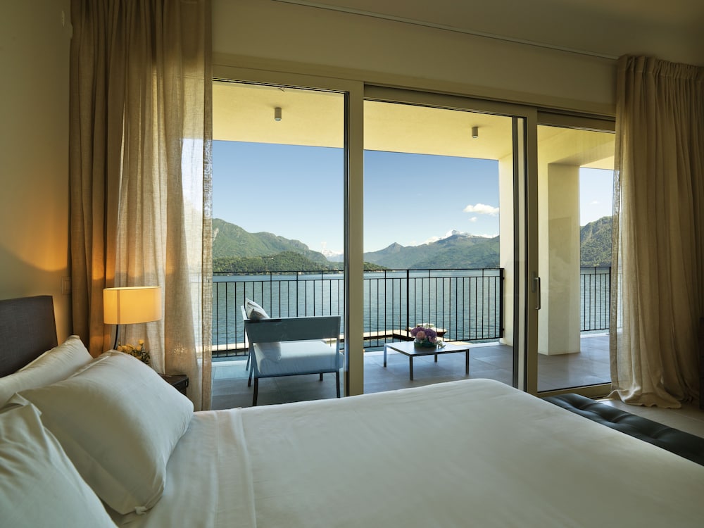 3 Bedrooms, Apartment, 2 Double and Twin Beds, Lake Front