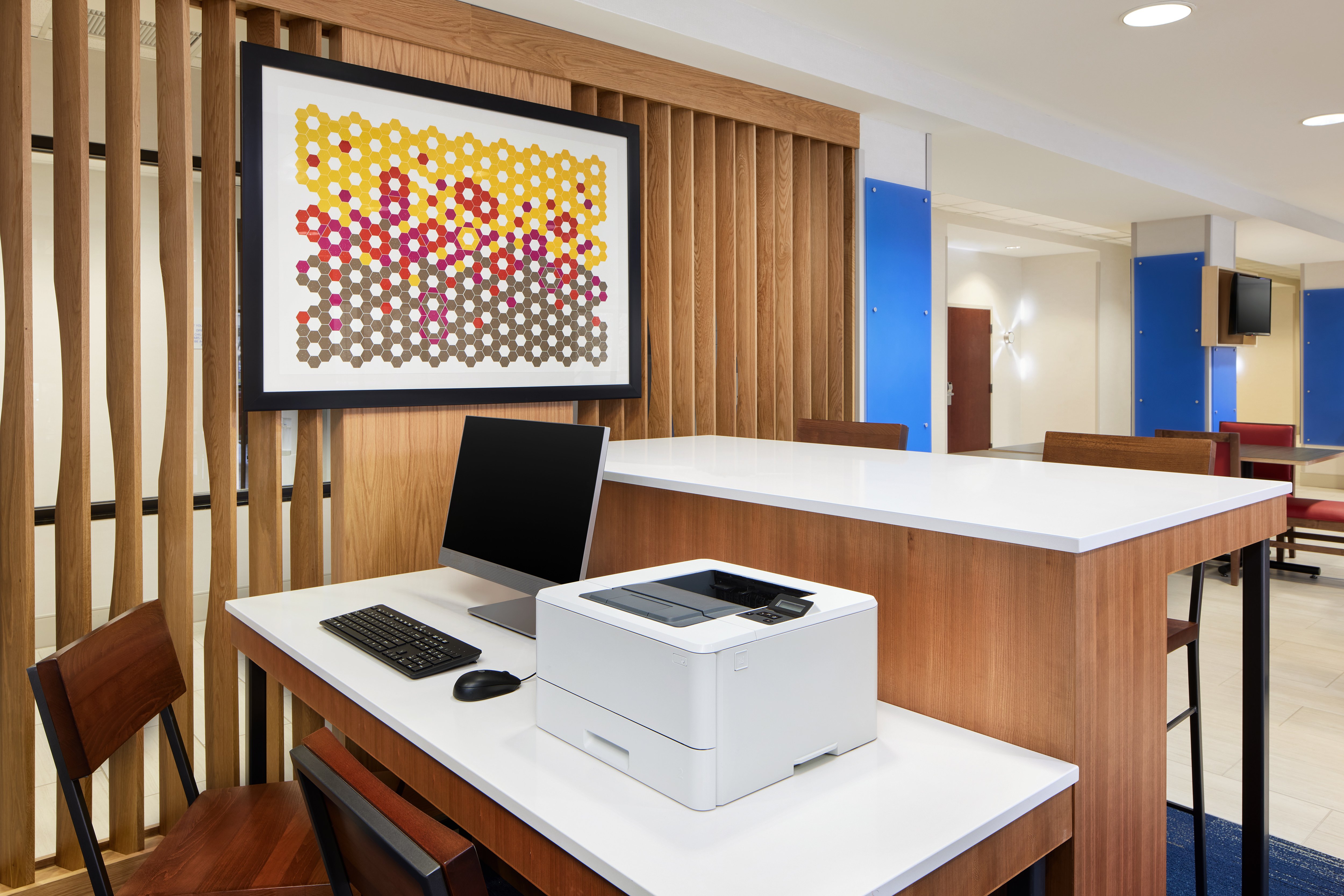Holiday Inn Express Hotel Suites Seymour 21/23