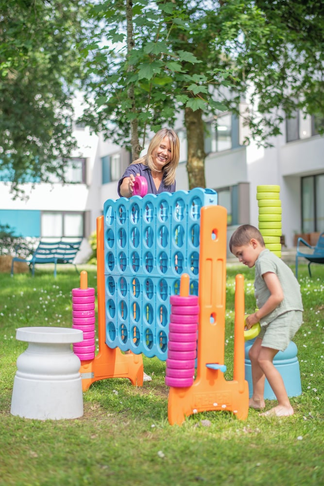 Novotel Bordeaux Merignac 74/82