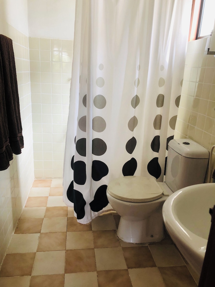 Hotel Hemadan 49/50