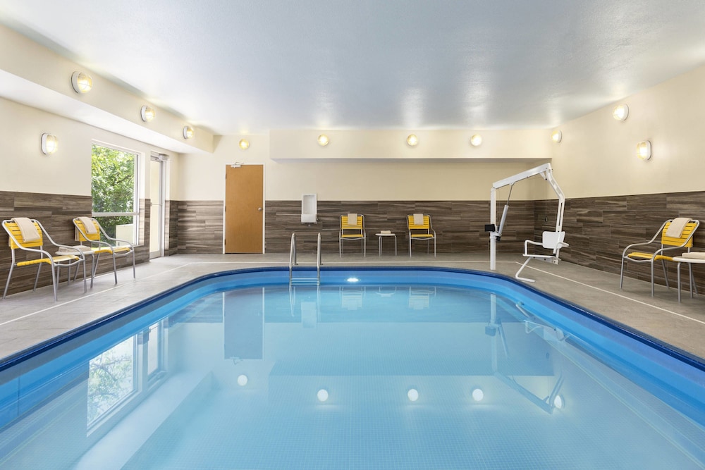 SureStay by Best Western Mount Pleasant Racine 31/61