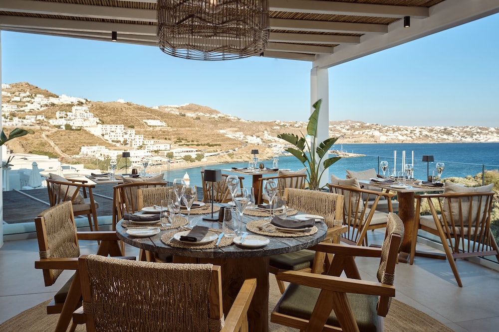 Mykonos Princess 35/50