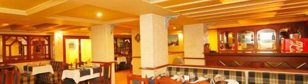 Shree Panchratna Hotel 26/26