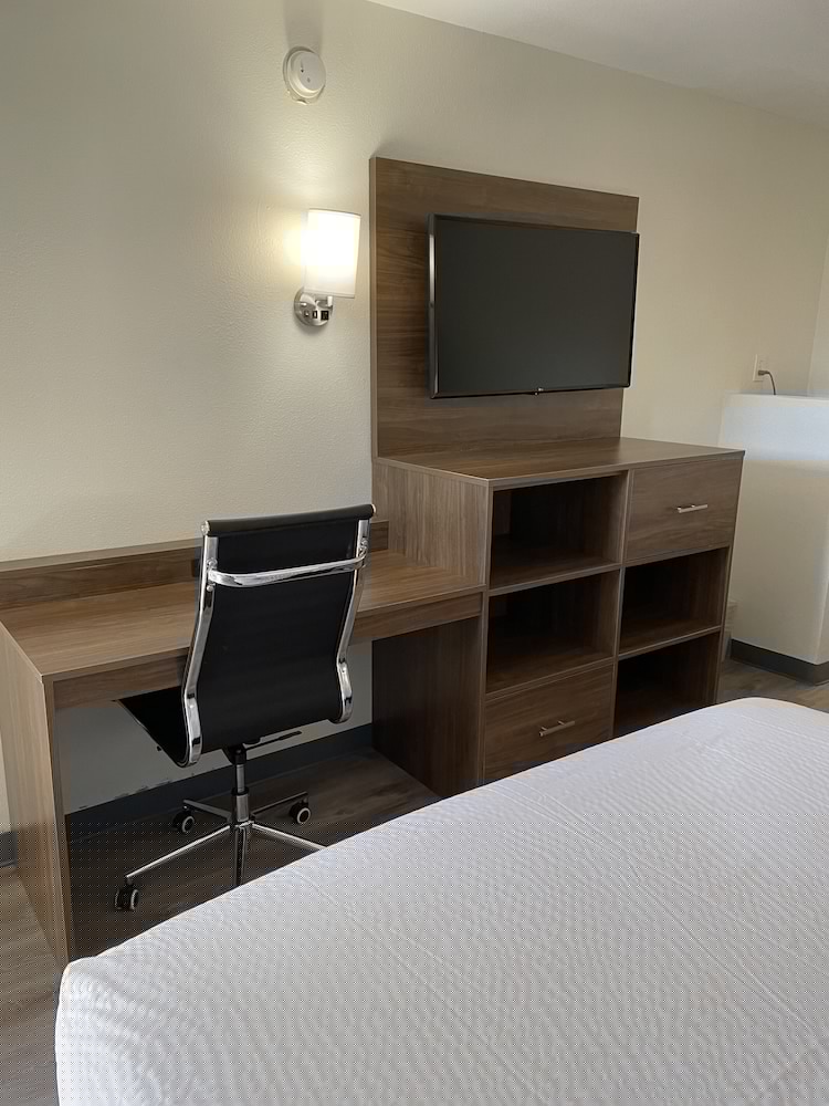 Baymont by Wyndham Biloxi Ocean Springs 39/60