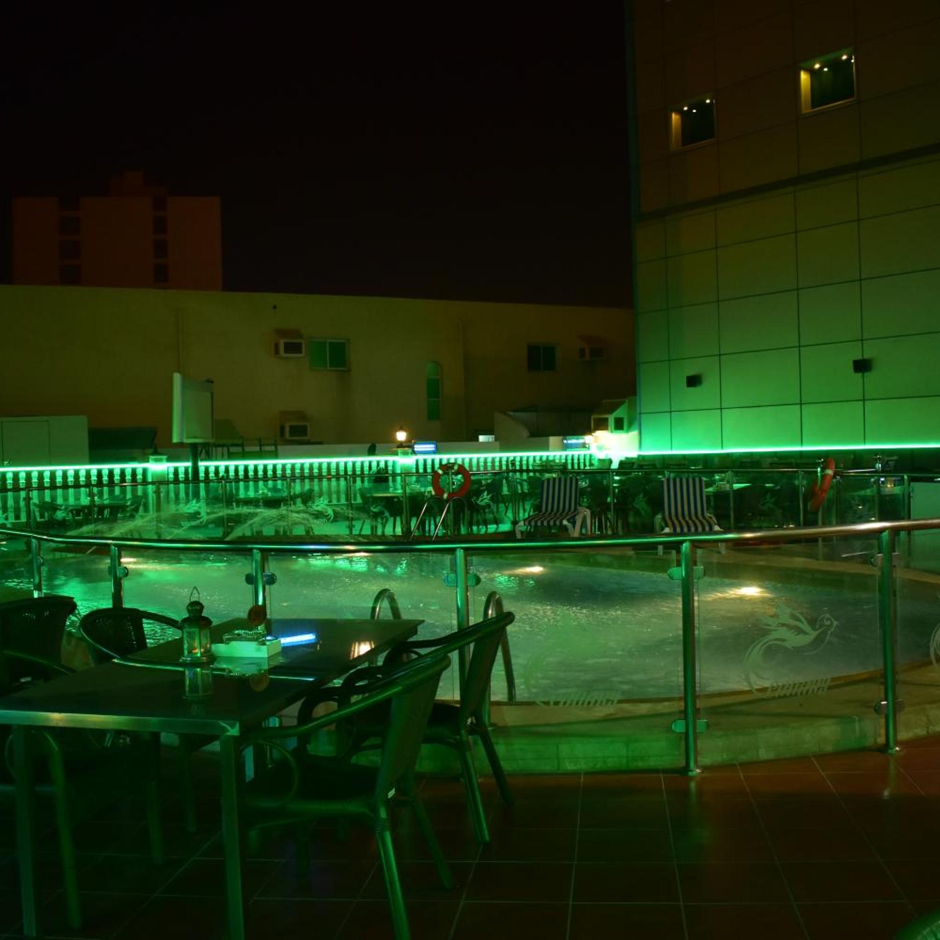 فندق كناري بيتش(Canary Beach Hotel) 64/67