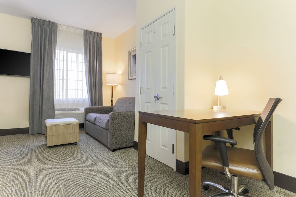 Staybridge Suites Reno 42/45