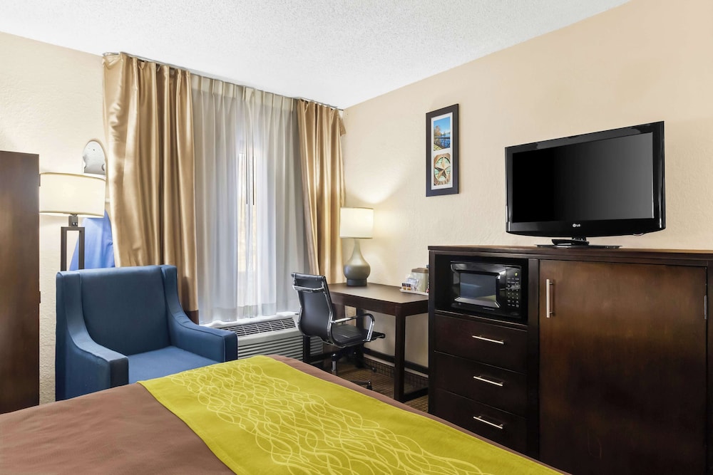 Sonesta Essential NW Houston 52/61