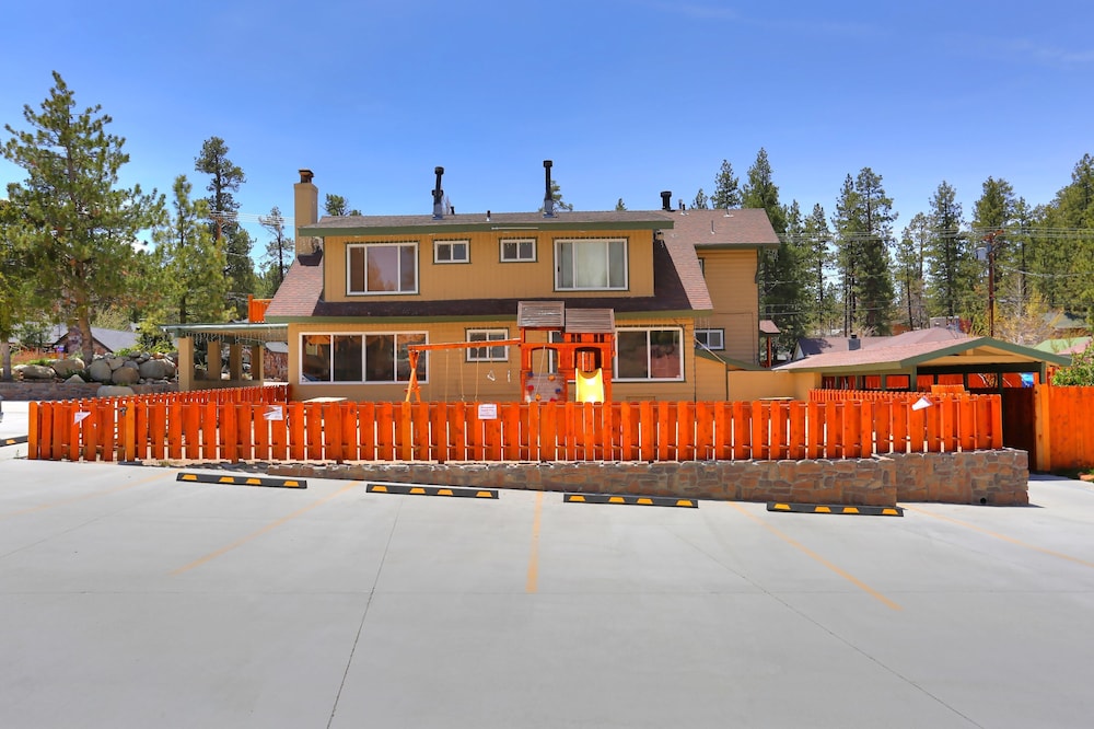 Bear Creek Resort 2/50