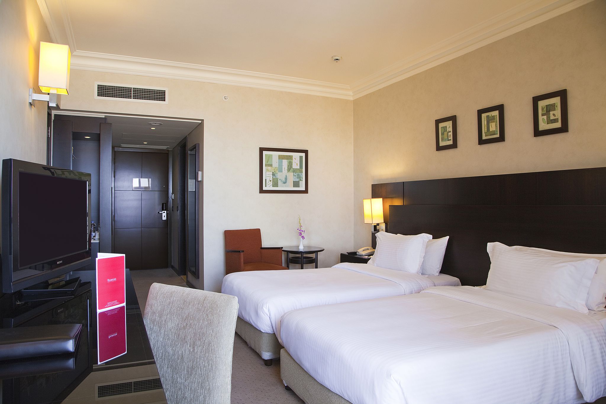 Room at Ramada Plaza by Wyndham Beirut Raouche, BEIRUT